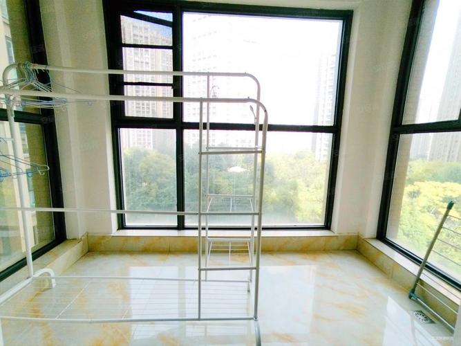 七彩云南第一城二手房