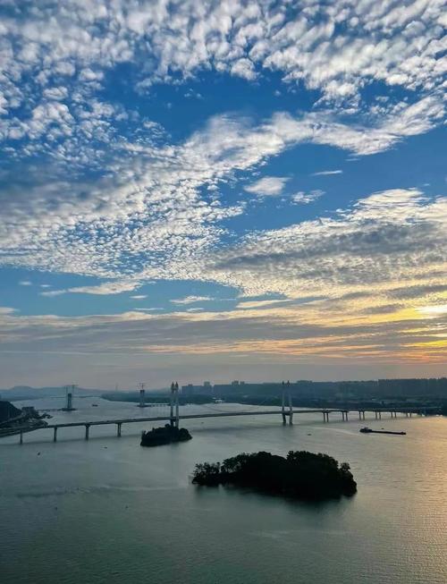 长沙市湘江世纪城房价