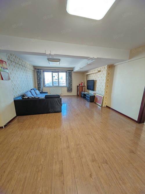 牡丹江绿洲春城二手房