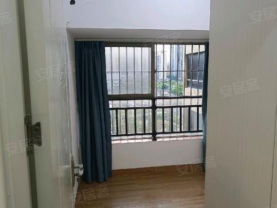 大亚湾中央公园房价