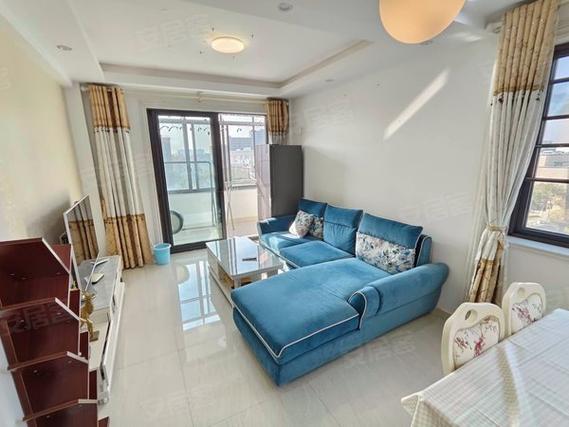 上海滴水湖馨苑房价