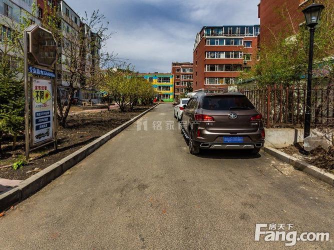 轻铁湖西花园二手房