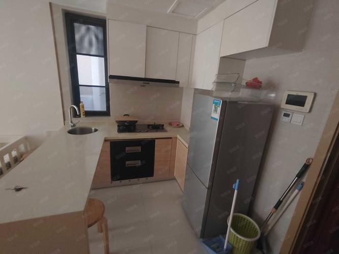 三亚鹿港溪山二手房