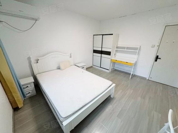 恒辉假日广场二手房