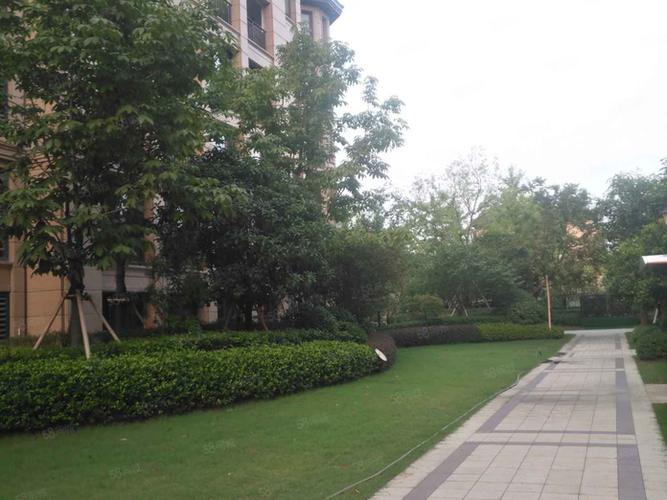 扬州华信沁园二手房