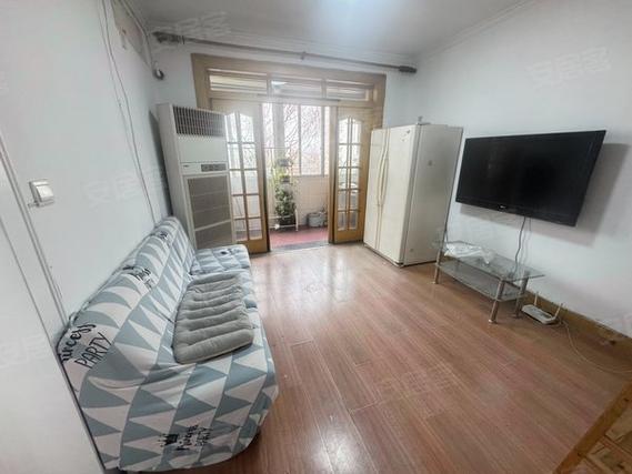 虹桥机场新村二手房