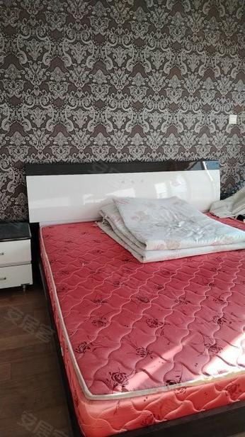 文登泰浩华府二手房