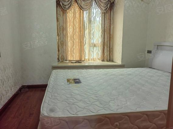 重庆半山华府二手房