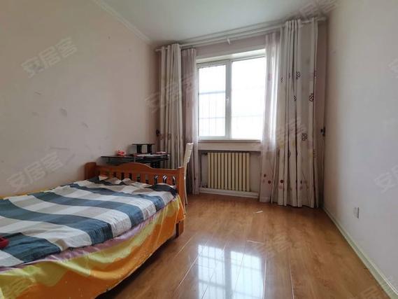 青岛百通馨苑二手房